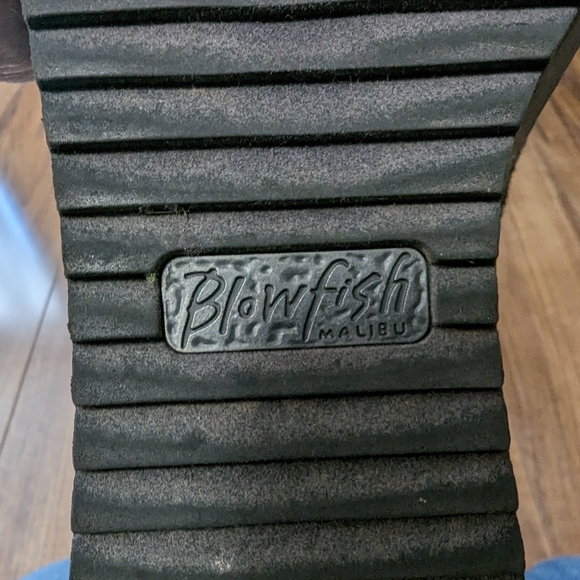 Blowfish wool ankle booties size 6 women's - Picture 7 of 7